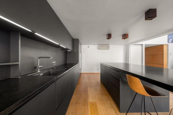 Loft familial avec patio au coeur de Foch