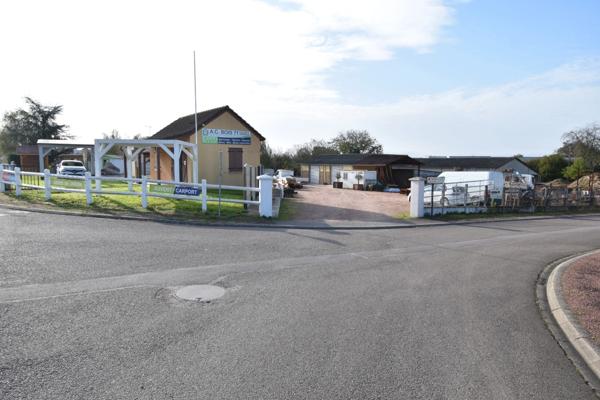 Local à vendre CHAROLLES (71), 1h15 de Lyon, 40min de Macon