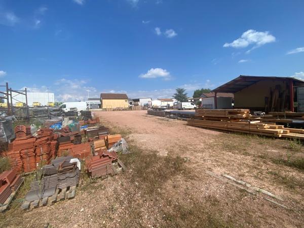 Local à vendre CHAROLLES (71), 1h15 de Lyon, 40min de Macon