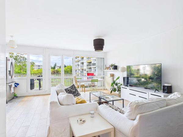 Nouveauté - 2 pièces de 67 m² - Balcon - DPE C - 10 min métro Ligne 14