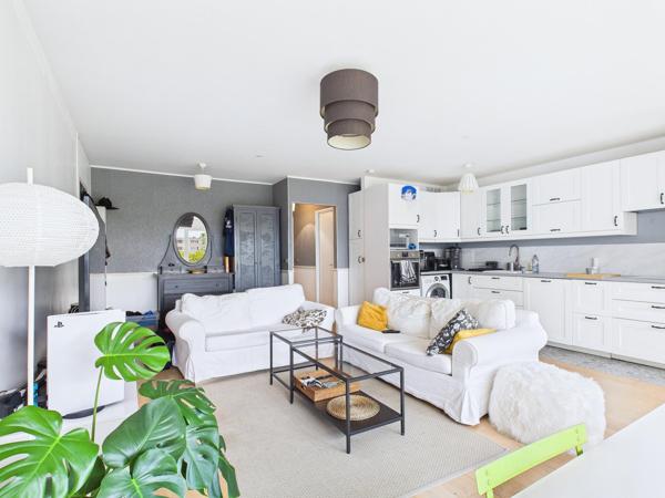 Nouveauté - 2 pièces de 67 m² - Balcon - DPE C - 10 min métro Ligne 14