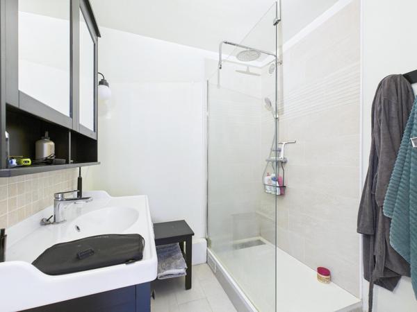 Nouveauté - 2 pièces de 67 m² - Balcon - DPE C - 10 min métro Ligne 14