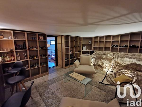 Demeure 8 pièces de 230 m² à Montauroux (83440)