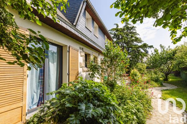 Maison à vendre 8 pièces 246 m² Cesson-Sévigné