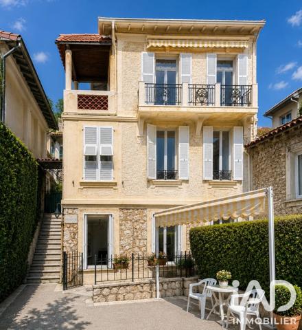 Maison à vendre 10 pièces 167,54 m² Beausoleil