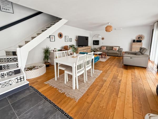 A vendre belle maison 5 pièces située à Jouy Le Moutier de 100 m2