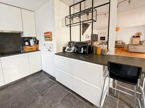 A vendre belle maison 5 pièces située à Jouy Le Moutier de 100 m2