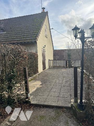 L'Etude de Maître Céline YVER-FOURQUEMIN, Notaire à ARGENTAN (Orne), vous propose :