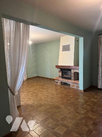 L'Etude de Maître Céline YVER-FOURQUEMIN, Notaire à ARGENTAN (Orne), vous propose :