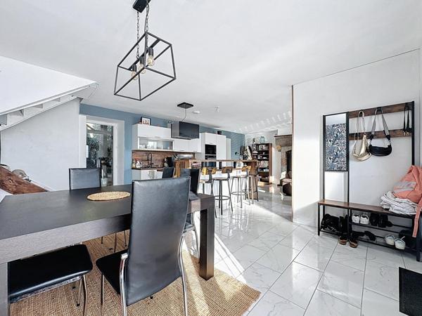 Maison à LE TRONCHET, 35540 - 7 pièces 135m²