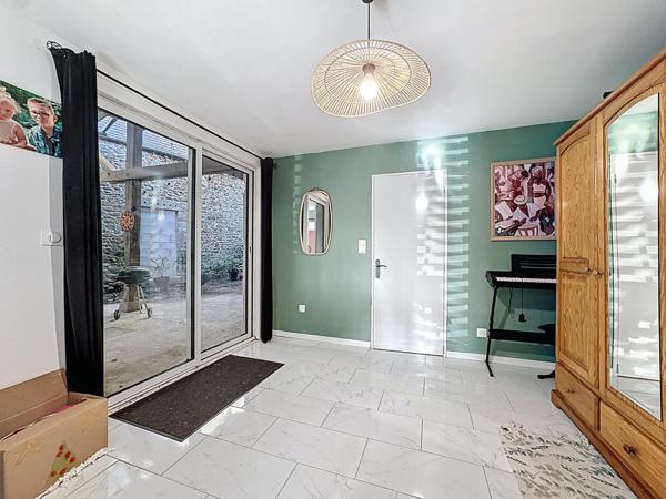 Maison à LE TRONCHET, 35540 - 7 pièces 135m²