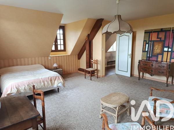 Maison à vendre 5 pièces 209 m² Saint-Romain-le-Puy