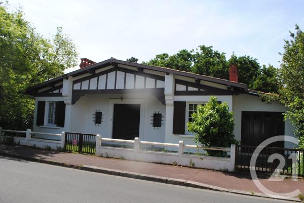 Maison à vendre  11 pièces - 207,74 m 2   ARCACHON  - 33
