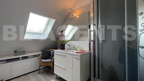 GRANDE MAISON FAMILIALE 