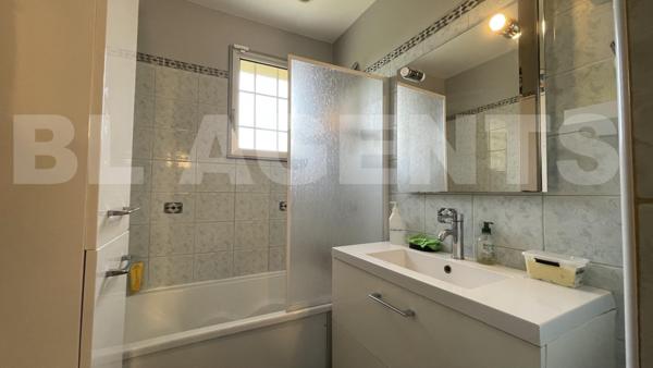 GRANDE MAISON FAMILIALE 