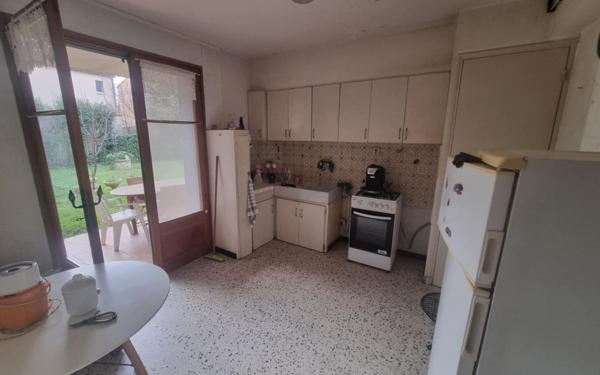 Maison à vendre    5 pièces •  Montfavet - Avignon