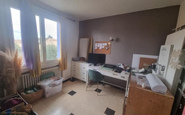 Maison à vendre    5 pièces •  Montfavet - Avignon