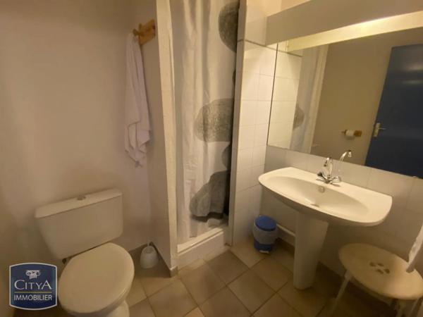 Appartement à louer 1 pièce 33.19m² Nîmes (30000)
