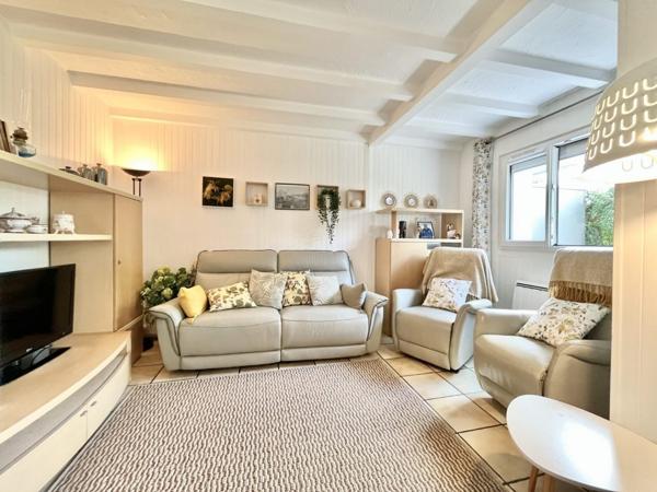 T3 REZ DE JARDIN - PROCHE CENTRE VILLE ANNECY - GARAGE - PARKING