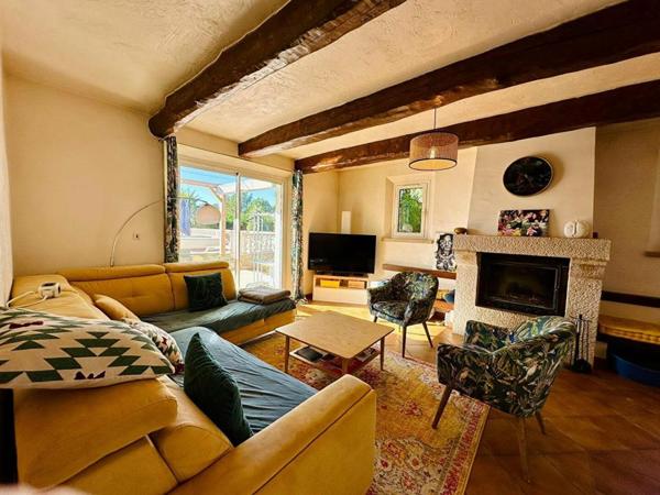 ROQUEBRUNE-SUR-ARGENS - LA BOUVERIE : PROPRIÉTÉ 257 M² - TERRAIN 2 850 M²