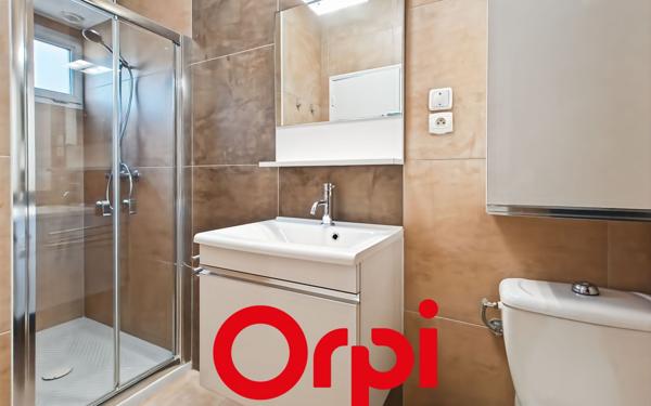 Appartement à vendre    3 pièces • 43,80 m2 Sanary-sur-Mer