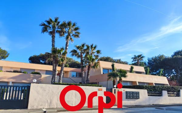 Appartement à vendre    3 pièces • 43,80 m2 Sanary-sur-Mer