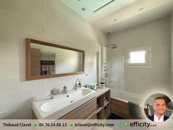 Maison
         7 pièces
        - 133 m² Exclusivité 260 000 € *