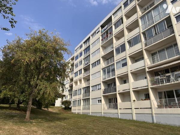 A VENDRE 56 VANNES La Garenne, à 2 pas du centre historique, appartement 94 m², 4 chambres, parking 