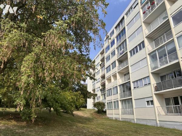 A VENDRE 56 VANNES La Garenne, à 2 pas du centre historique, appartement 94 m², 4 chambres, parking 