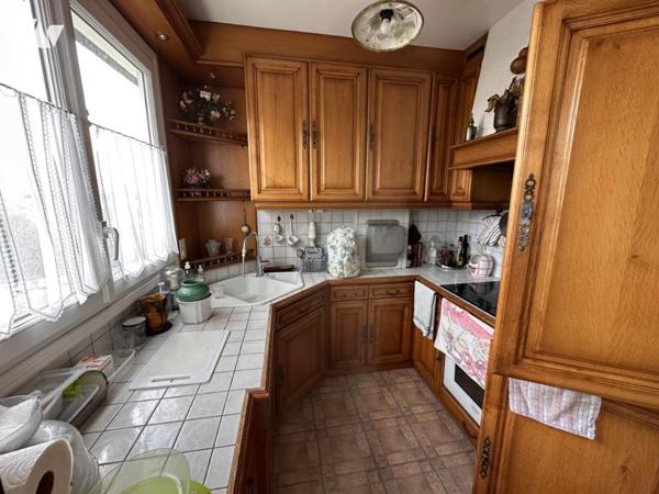 A VENDRE 56 VANNES La Garenne, à 2 pas du centre historique, appartement 94 m², 4 chambres, parking 