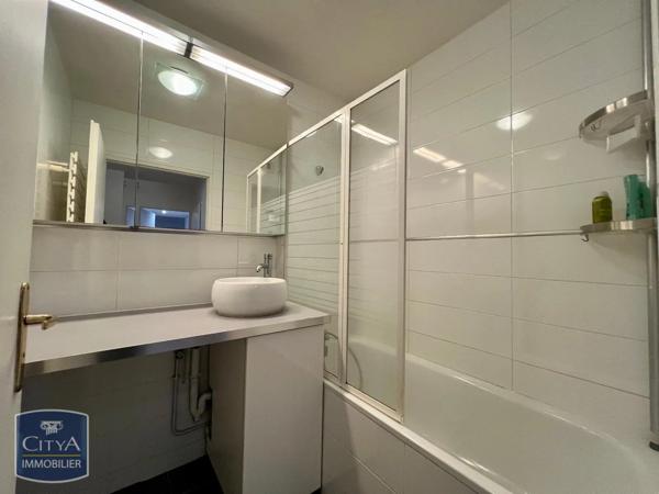 Appartement à louer 3 pièces 64.11m² Asnières-sur-Seine (92600)