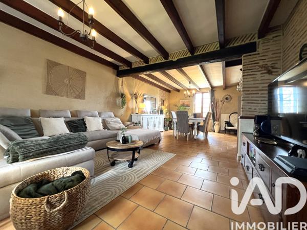 Maison à vendre 8 pièces 257 m² Saint-Martial-d'Artenset