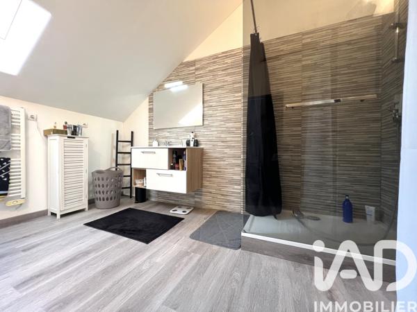 Maison à vendre 8 pièces 257 m² Saint-Martial-d'Artenset