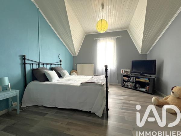 Maison à vendre 8 pièces 257 m² Saint-Martial-d'Artenset