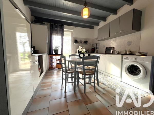 Maison à vendre 8 pièces 257 m² Saint-Martial-d'Artenset