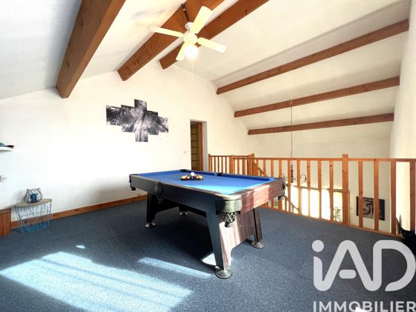 Maison à vendre 8 pièces 257 m² Saint-Martial-d'Artenset