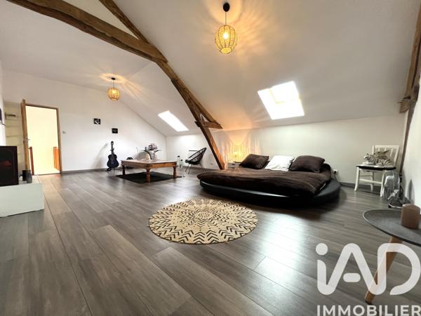 Maison à vendre 8 pièces 257 m² Saint-Martial-d'Artenset