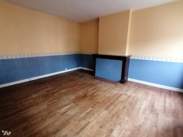 Maison de maitre avec 6 chambres dans le centre ville de Saint-James
Avec cabinet, beau potentiel
