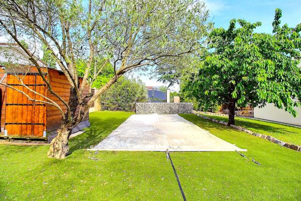 Maison Villenave d'Ornon - 5 pièce(s) avec piscine et double garage