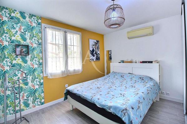 Maison Villenave d'Ornon - 5 pièce(s) avec piscine et double garage