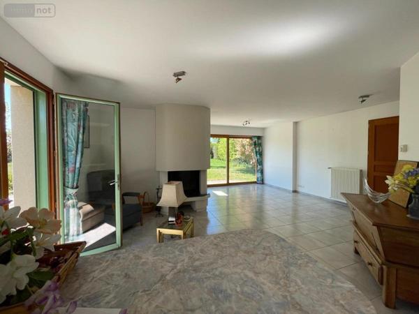 Maison à vendre à Saint-Jouan-des-Guérets en Ille-et-Vilaine (35430), ref : 35104-1710