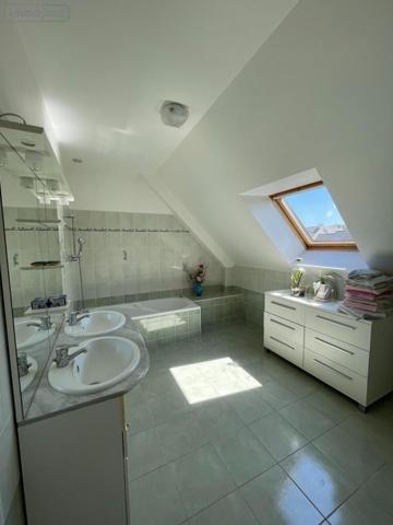 Maison à vendre à Saint-Jouan-des-Guérets en Ille-et-Vilaine (35430), ref : 35104-1710