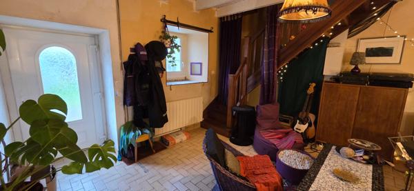 Jolie maison en pierre en plein cœur de Plestin