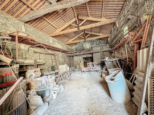 Grange de 120m² au cœur de Bouteville