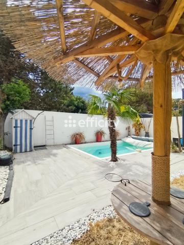 Maison
         5 pièces
        - 120 m² Bien prestige 570 000 € *