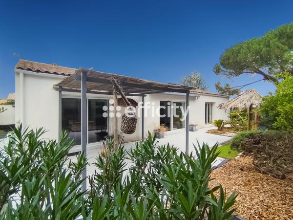 Maison
         5 pièces
        - 120 m² Bien prestige 570 000 € *