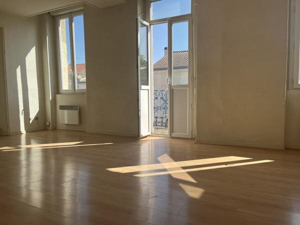 Appartement à vendre |  Bordeaux |  3 pièces | 56 m²