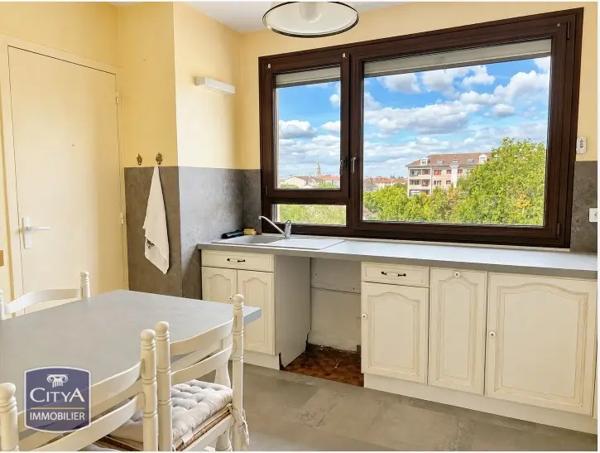 Appartement à vendre 5 pièces 87m² Bourg-en-Bresse (01000)