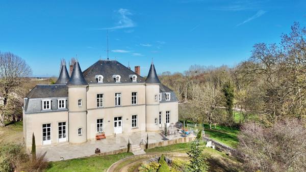 Chateau XIXème entièrement restauré