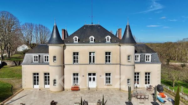 Chateau XIXème entièrement restauré
